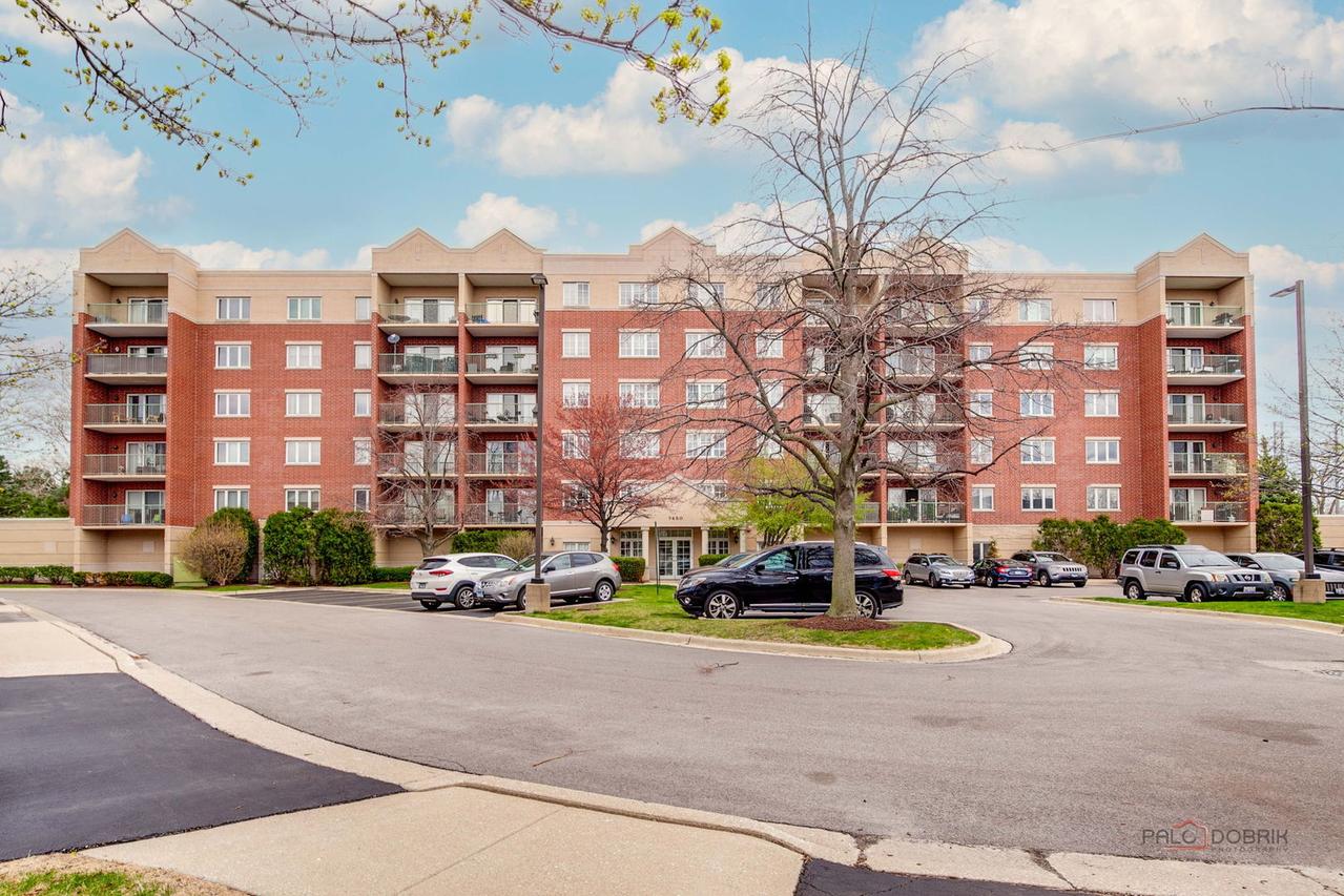 7450 Lincoln Ave. #501, Skokie, IL 60076