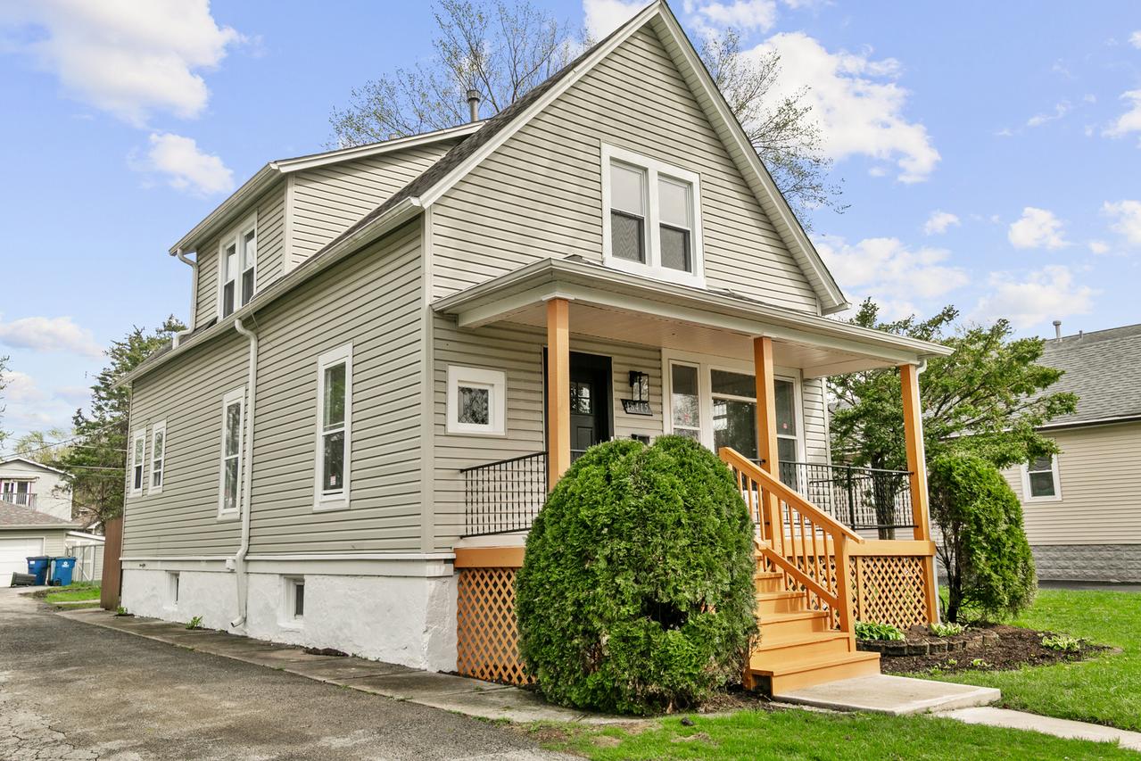 18415 Morris Ave., Homewood, IL 60430