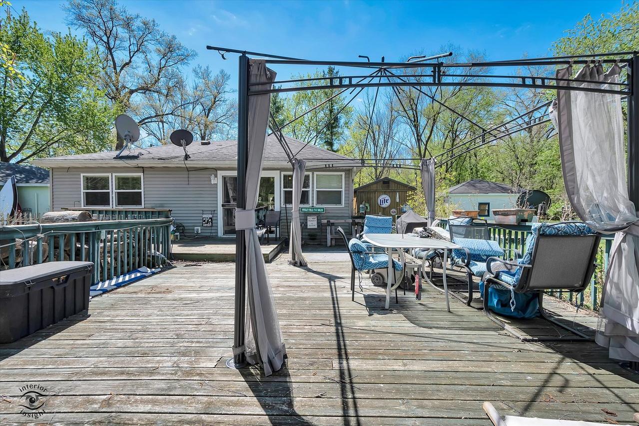 2693 N River Isle Rd., Momence, IL 60954