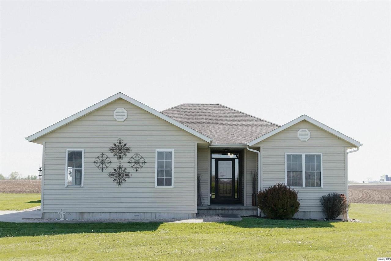 6314 Highway 96 S, Payson, IL 62360
