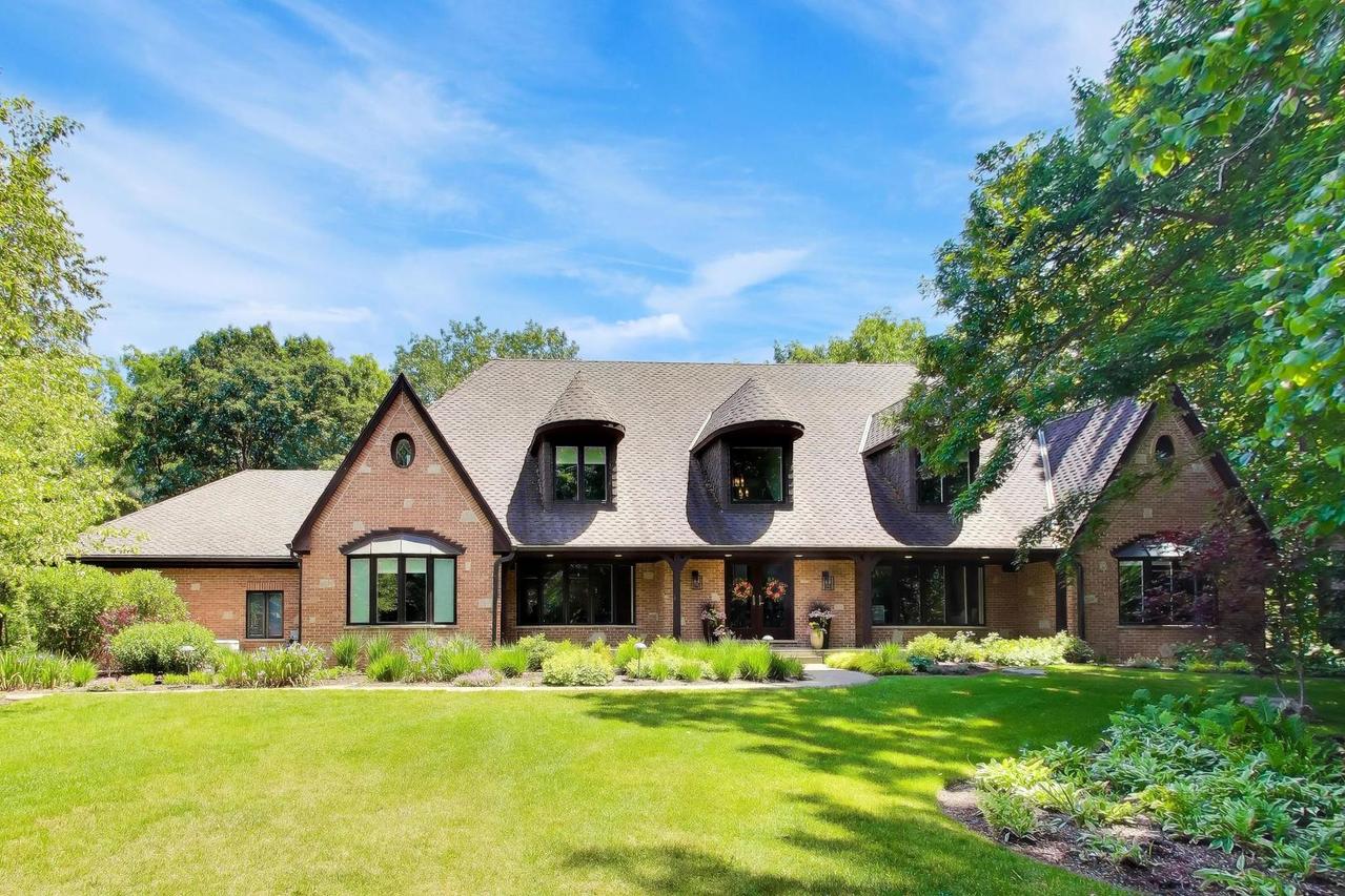 25291 N Saint Marys Rd., Libertyville, IL 60048