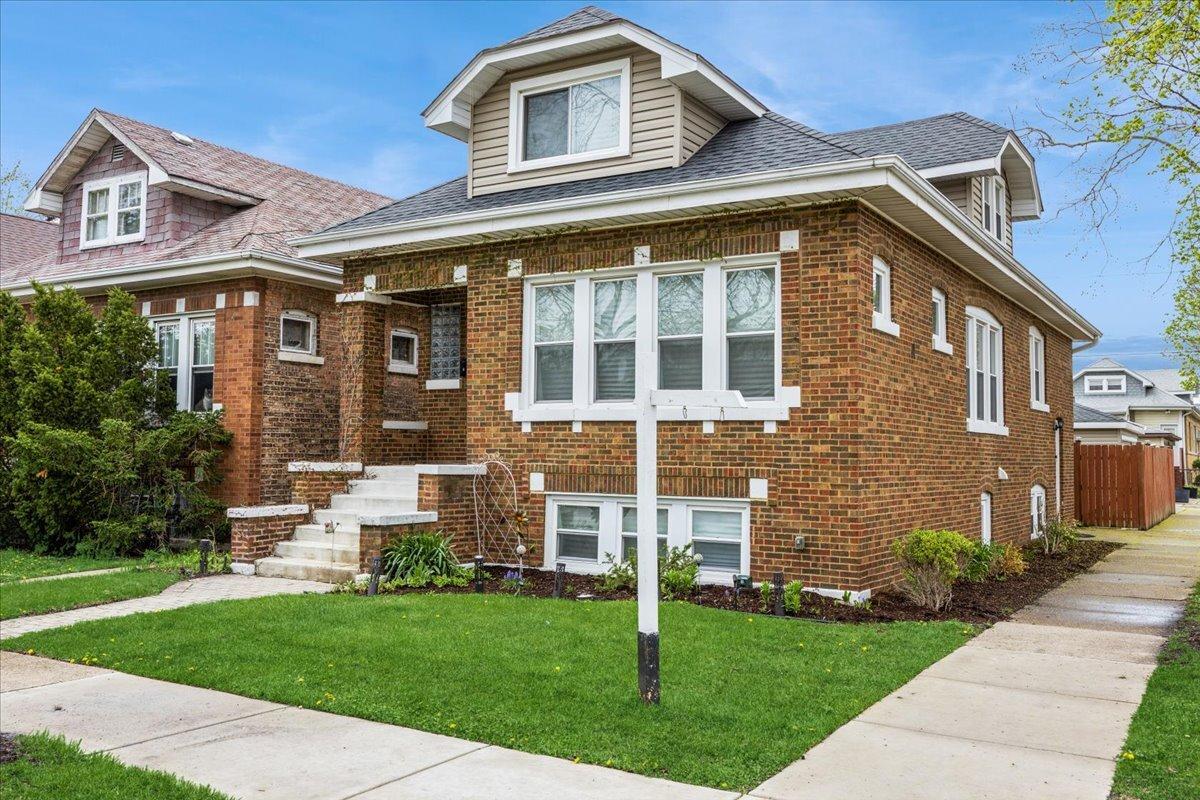 3647 Euclid Ave., Berwyn, IL 60402