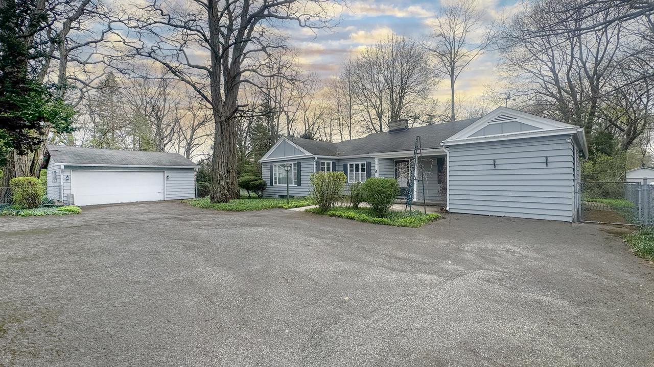 1848 N Sheridan Rd., Waukegan, IL 60087