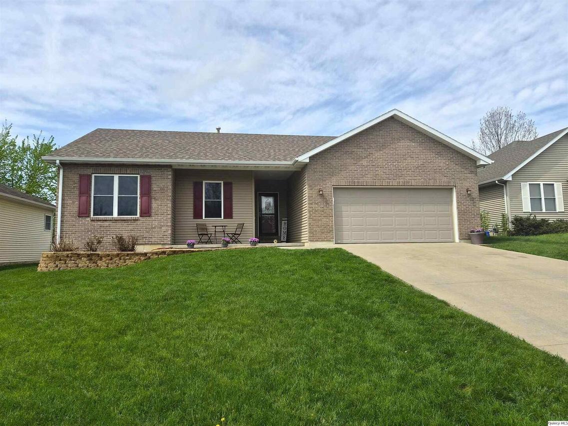 720 Brookfield Rd, Quincy, IL 62305