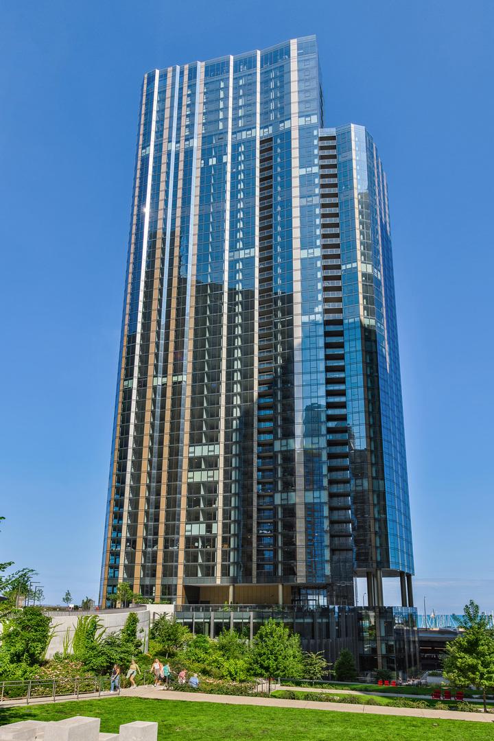 211 N Harbor Dr. #4101, Chicago, IL 60601