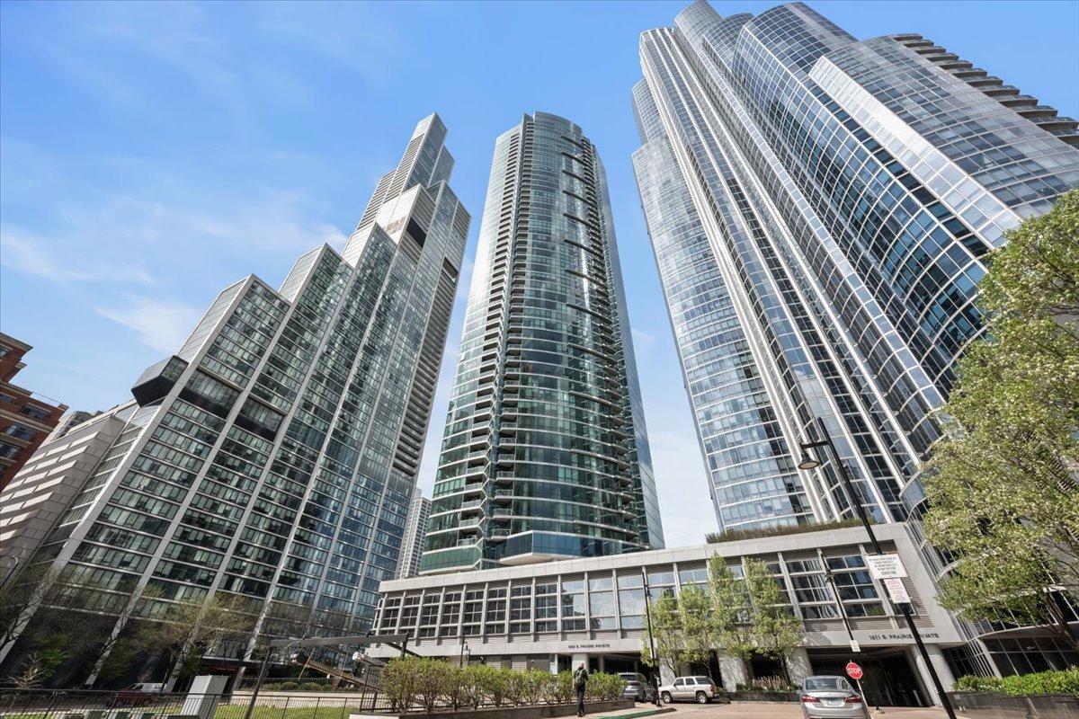 1201 S Prairie Ave. #1703, Chicago, IL 60605