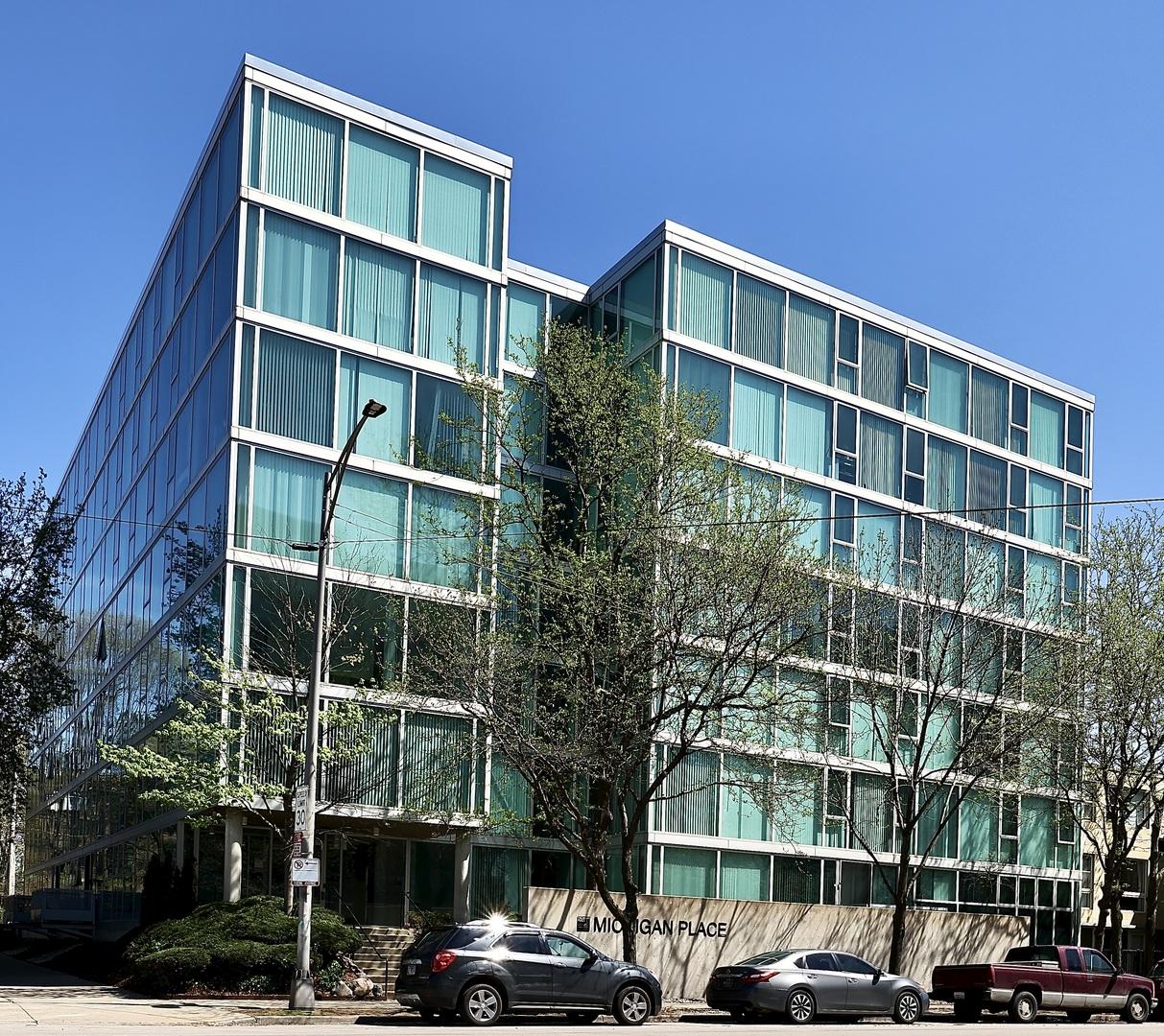 3115 S Michigan Ave. #504, Chicago, IL 60616