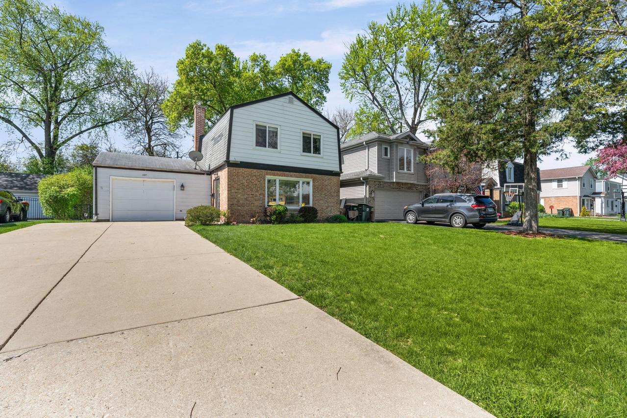 627 E Davis St., Arlington Heights, IL 60005