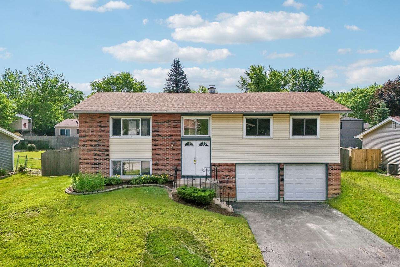 420 Justine Ave., Bolingbrook, IL 60440