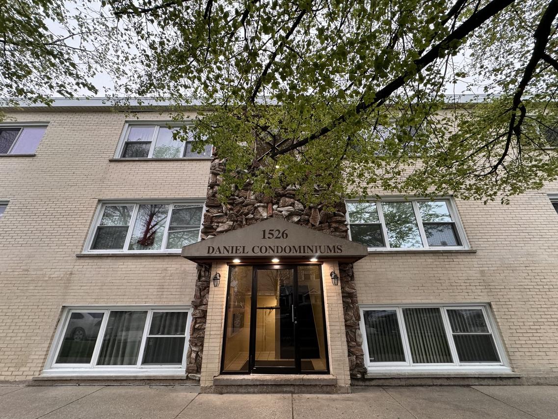 1526 S 51st Ct. #6, Cicero, IL 60804