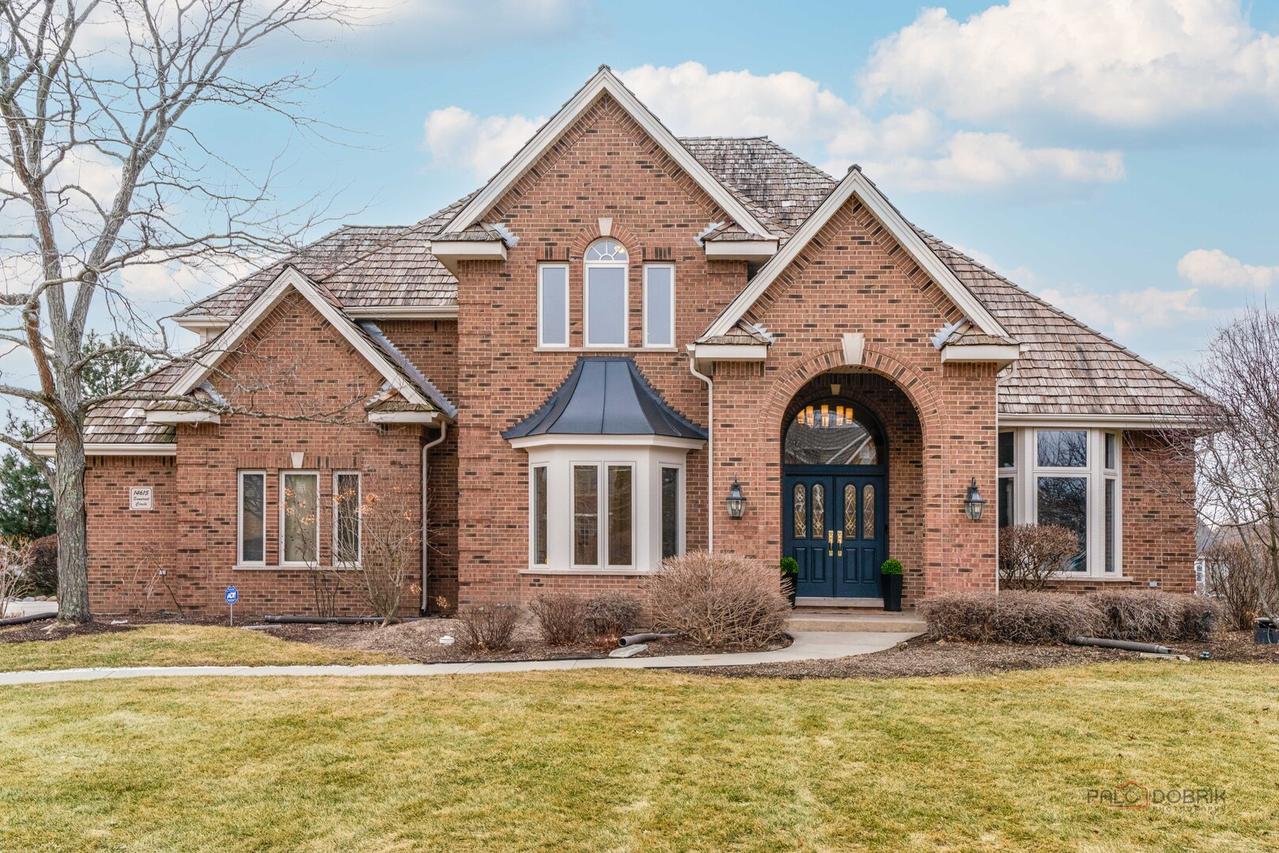 14615 S Somerset Cir., Green Oaks, IL 60048