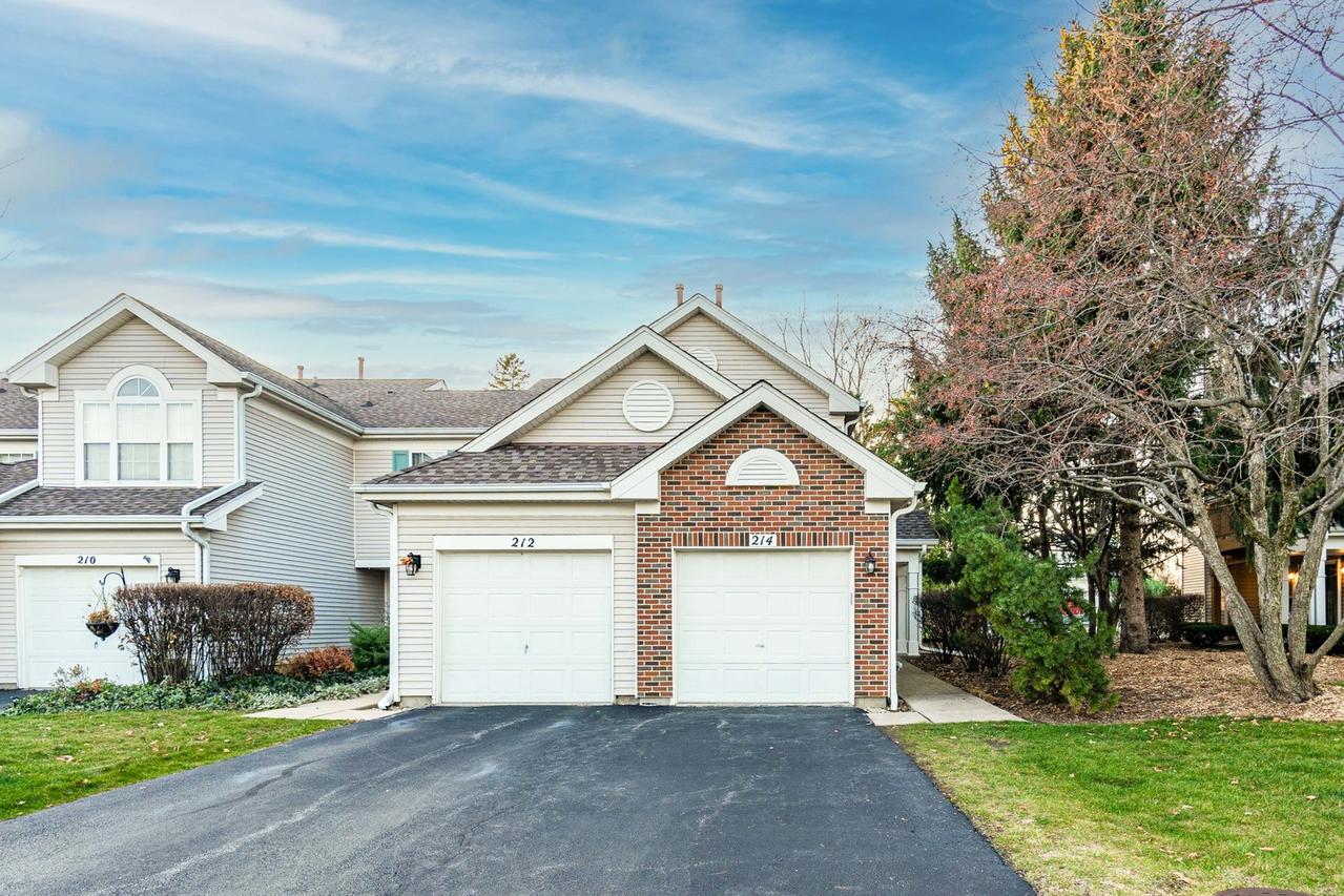 214 N Cathy Ln., Mount Prospect, IL 60056