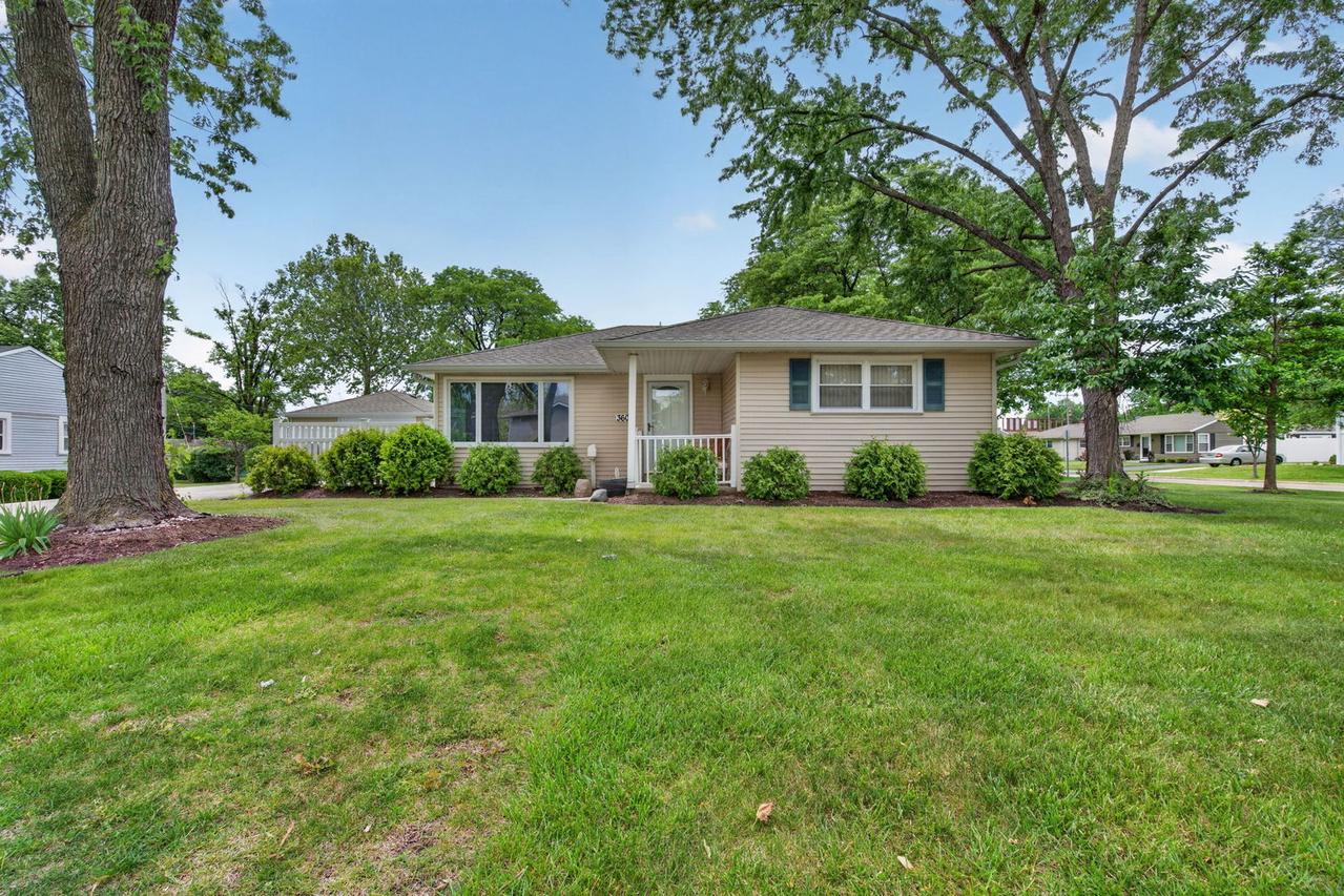 3609 Kingfisher Ln., Rolling Meadows, IL 60008