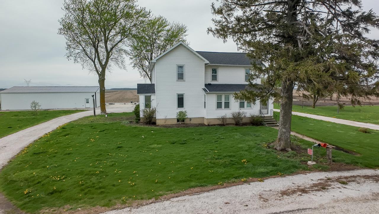 11323 N 1500 East Rd., Pontiac, IL 61764