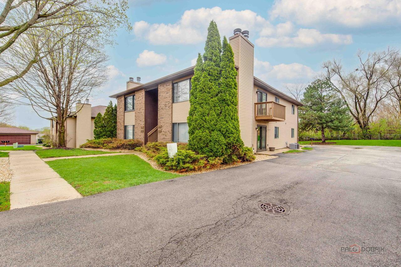 1115 Kane St., South Elgin, IL 60177