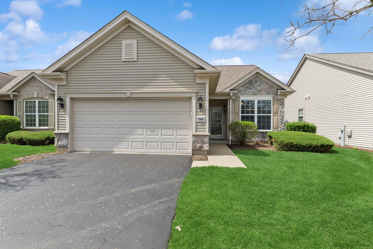 2486 Harvest Valley, Elgin, IL 60124
