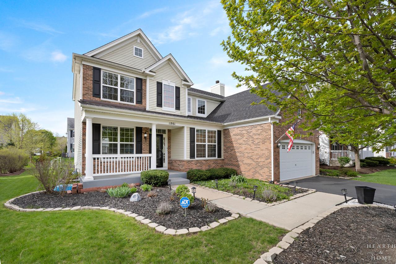 11861 Davis Ln., Huntley, IL 60142