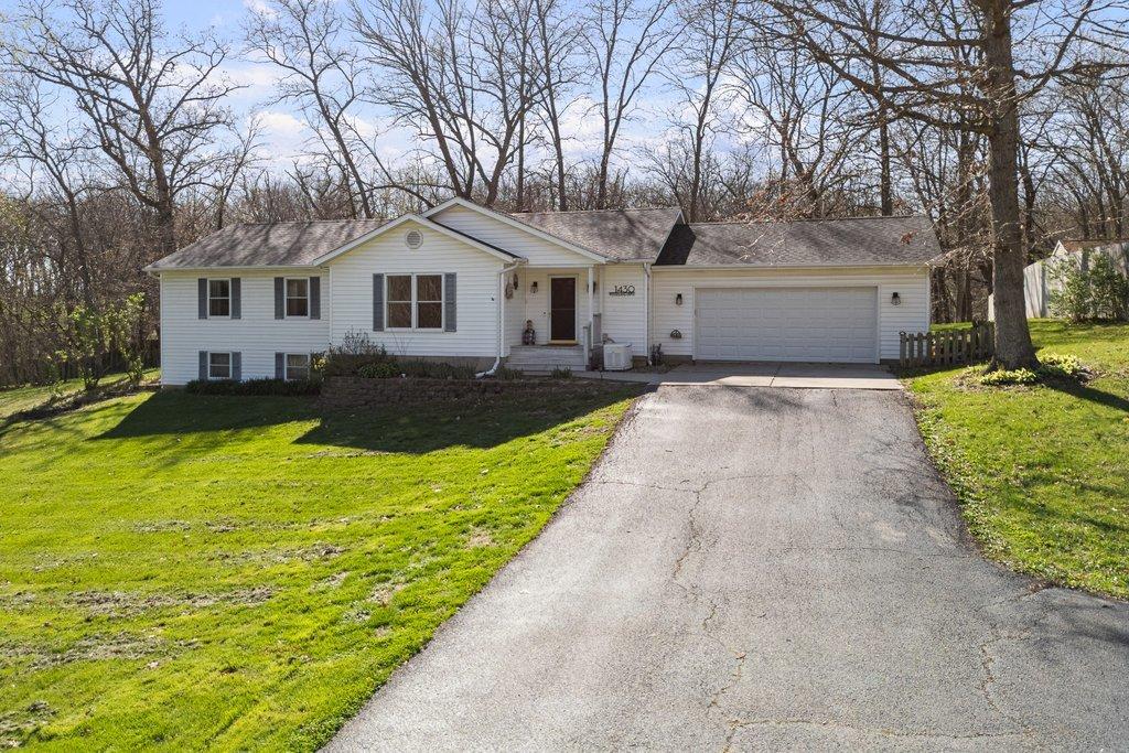 1430 Woodland Dr., Sherrard, IL 61281