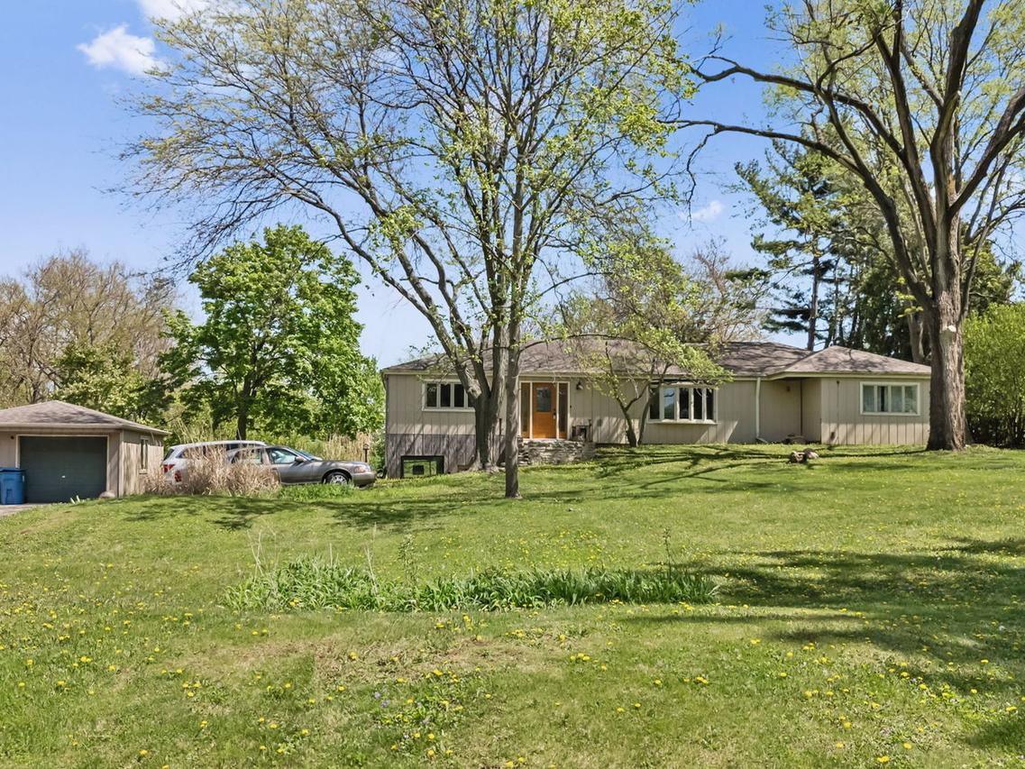 1S655 Taylor Rd., Glen Ellyn, IL 60137