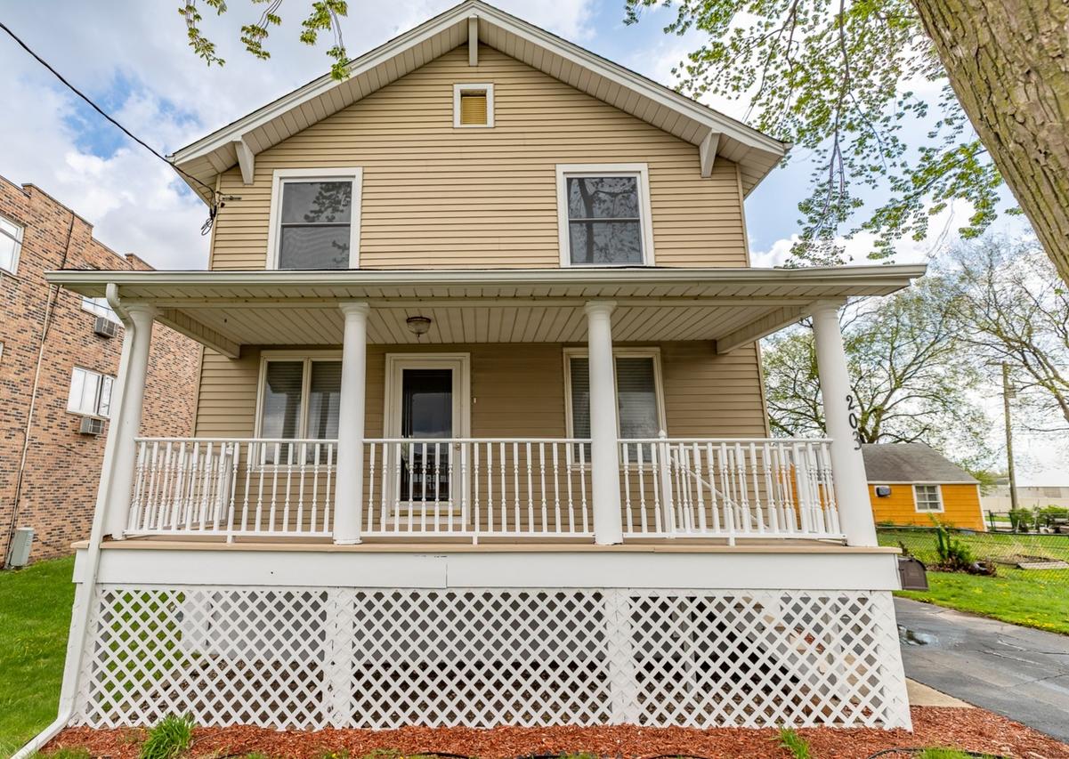 203 N Wolcott St., Thornton, IL 60476