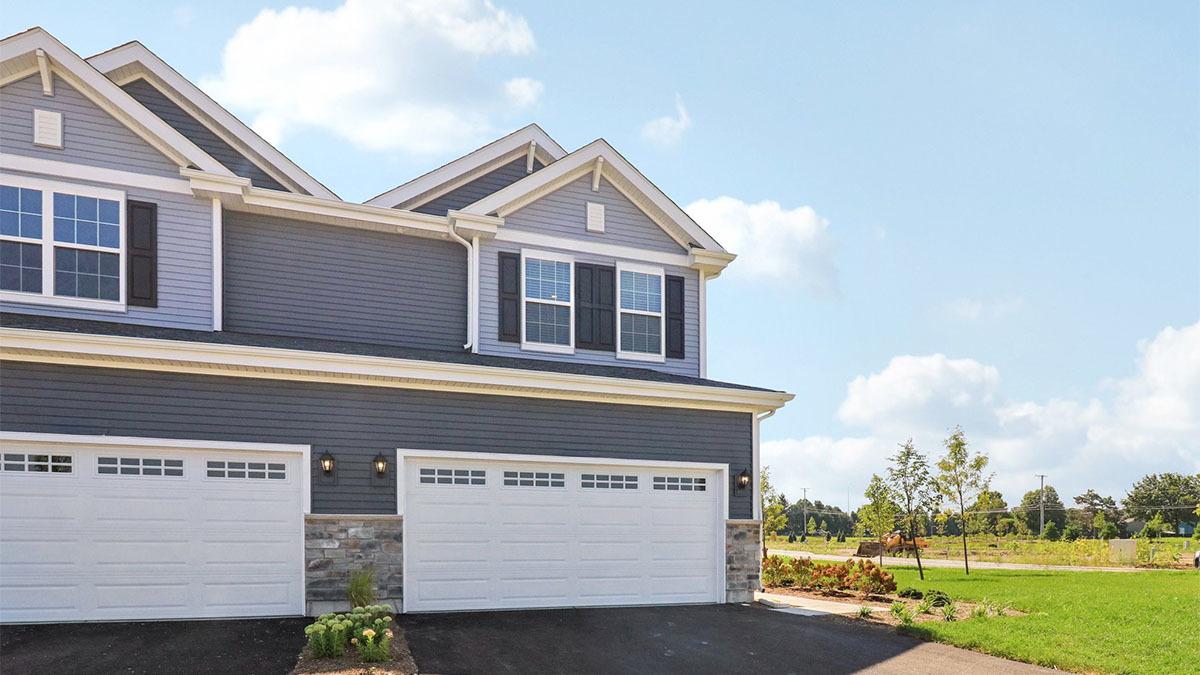 1740 Stable Ln., Aurora, IL 60503