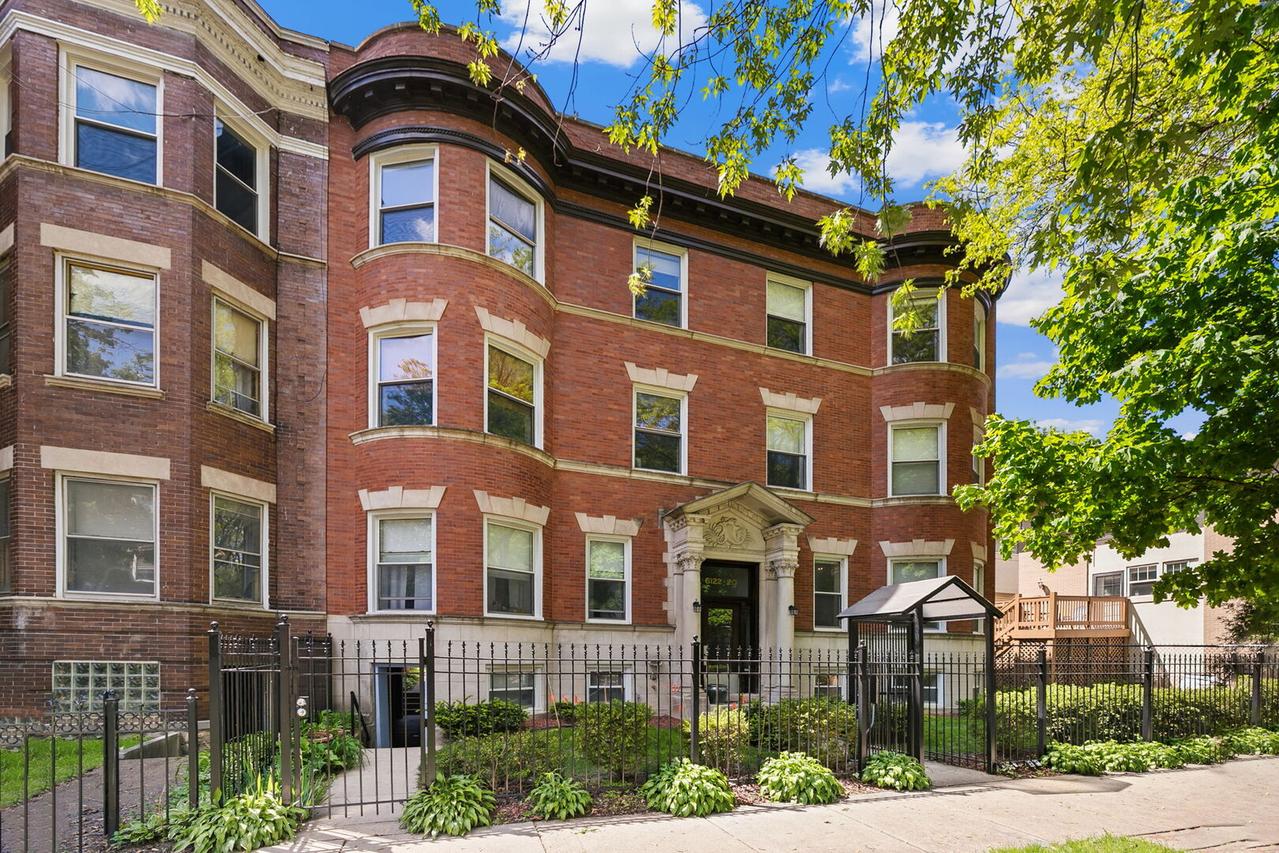 6122 S Greenwood Ave. #3S, Chicago, IL 60637