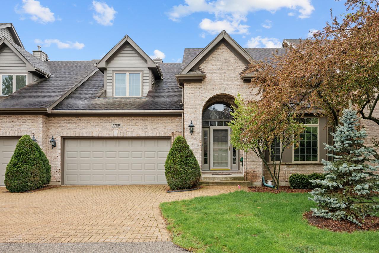 1789 Rizzi Ln., Bartlett, IL 60103