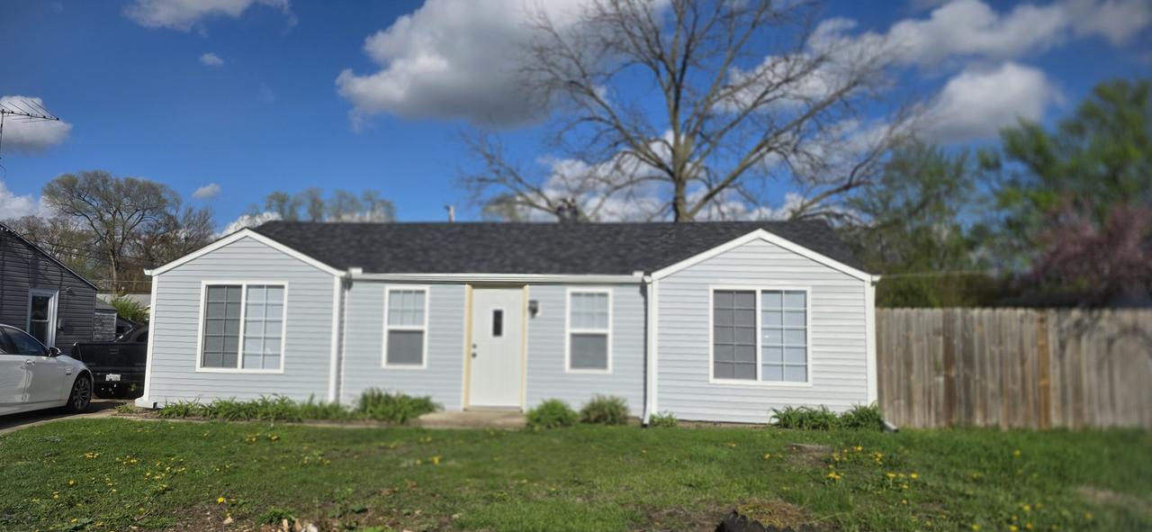 522 S Sumner Ave., Aurora, IL 60505