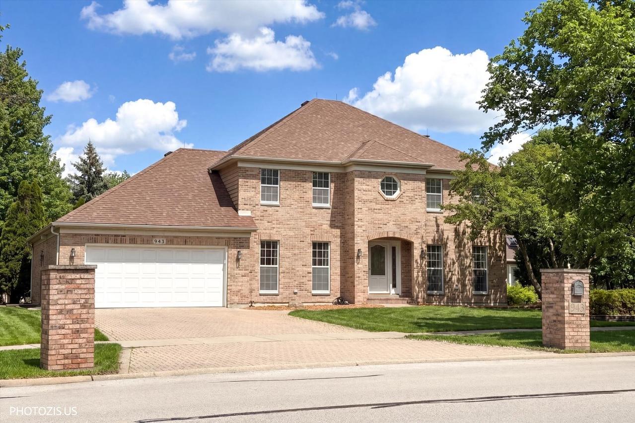943 W Bailey Rd., Naperville, IL 60565