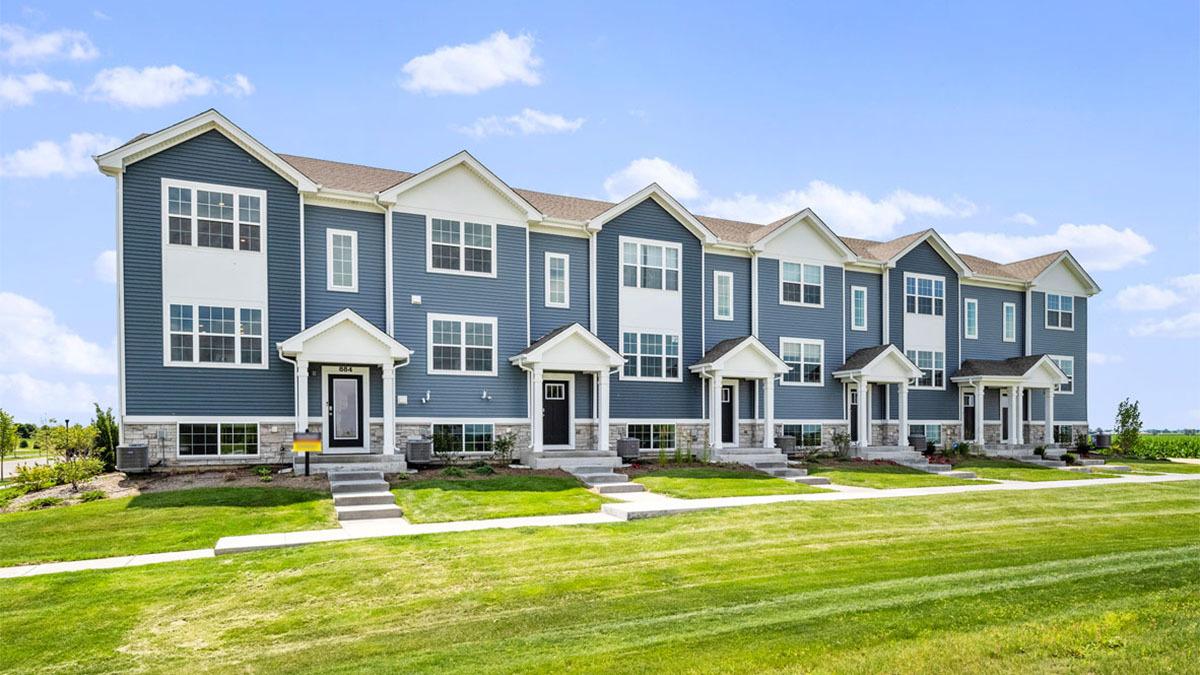 884 Briar Glen Ct., Hampshire, IL 60140