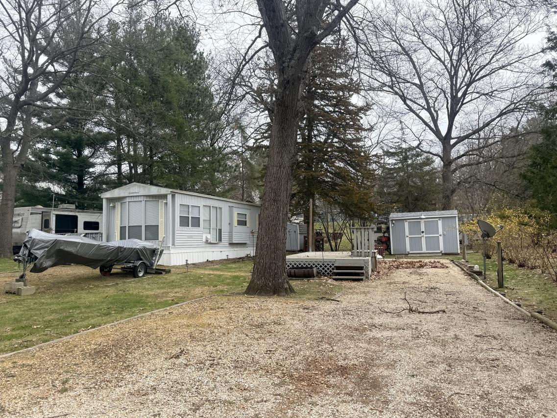 10-22/23 Woodhaven Lakes, Sublette, IL 61367