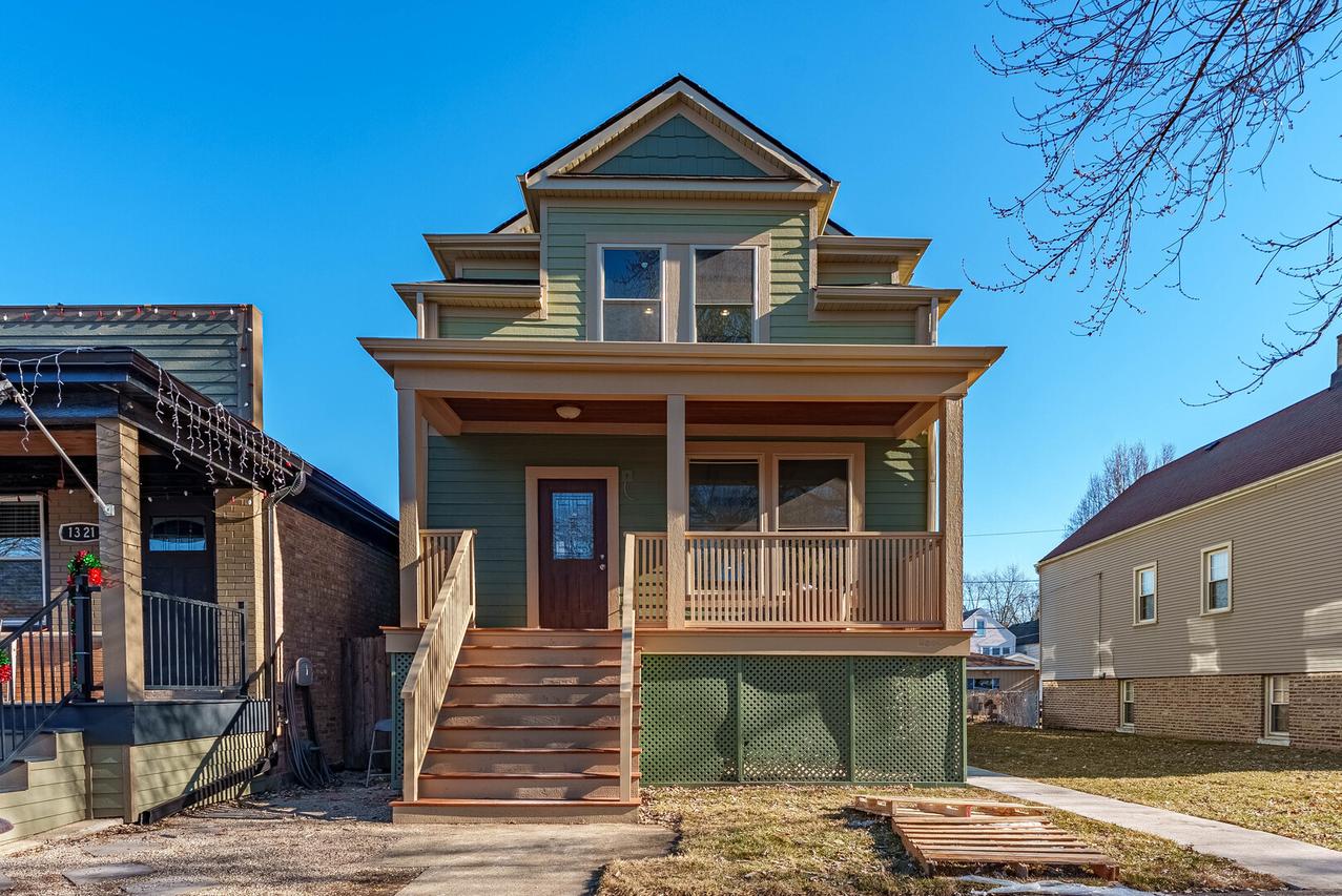 1323 Home Ave., Berwyn, IL 60402