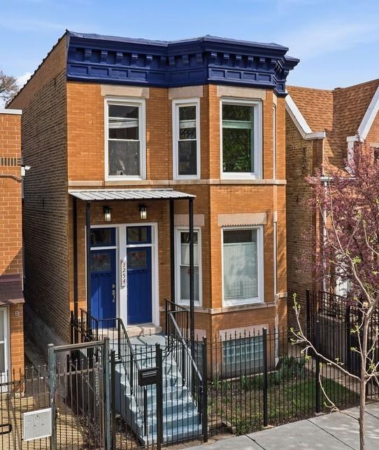 3254 W Hirsch Ave., Chicago, IL 60651