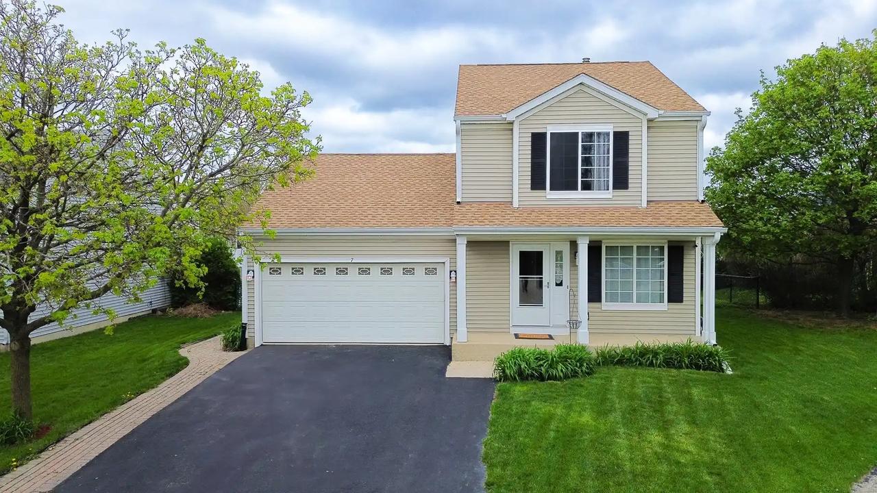 7 Gladys Ct., South Elgin, IL 60177