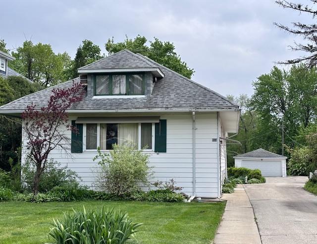 377 Blackhawk Rd., Riverside, IL 60546