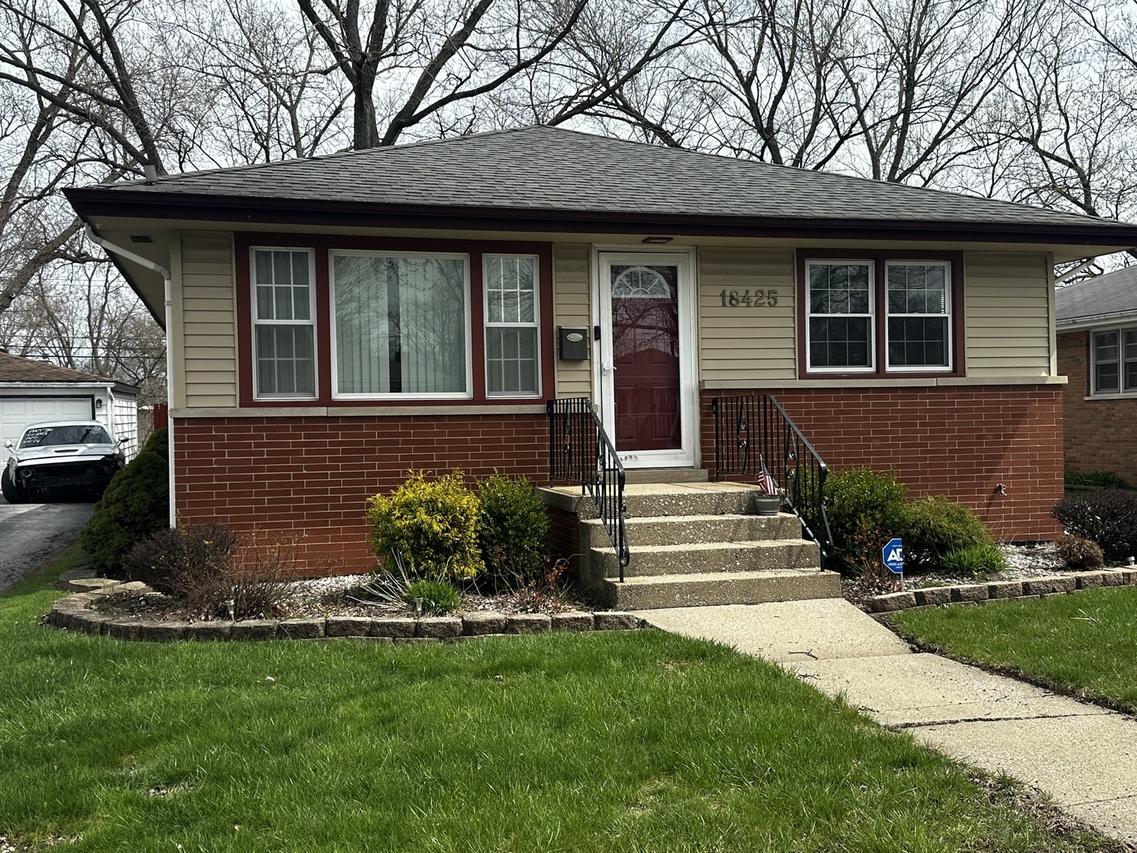 18425 Oak Ave., Lansing, IL 60438