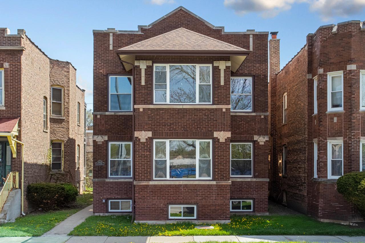 [Address Hidden by Seller], Chicago, IL 60628