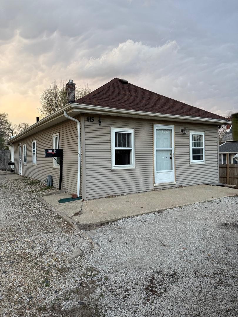 413 1/2 S Park St., Kewanee, IL 61443