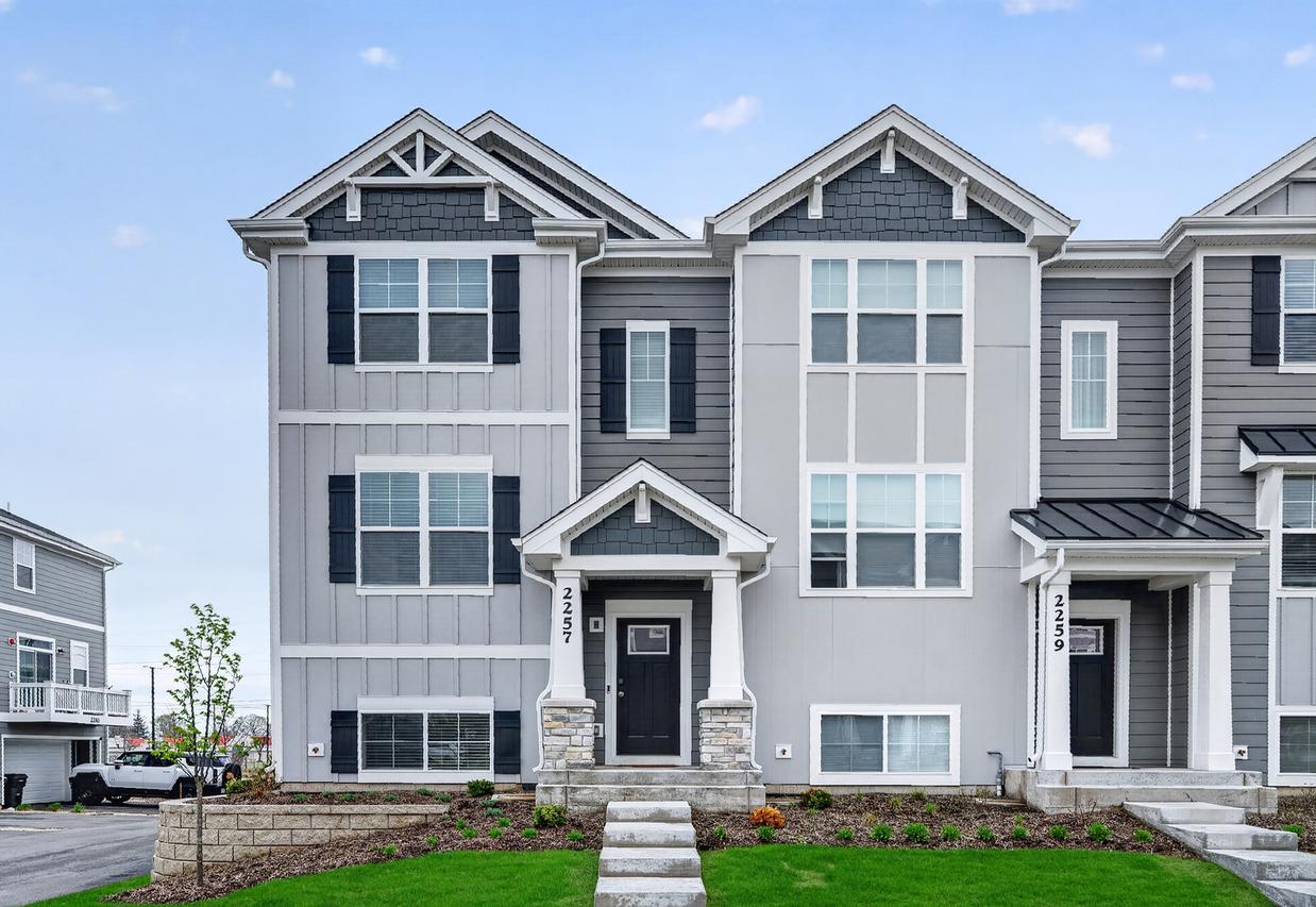 2257 Glacier St., Mundelein, IL 60060