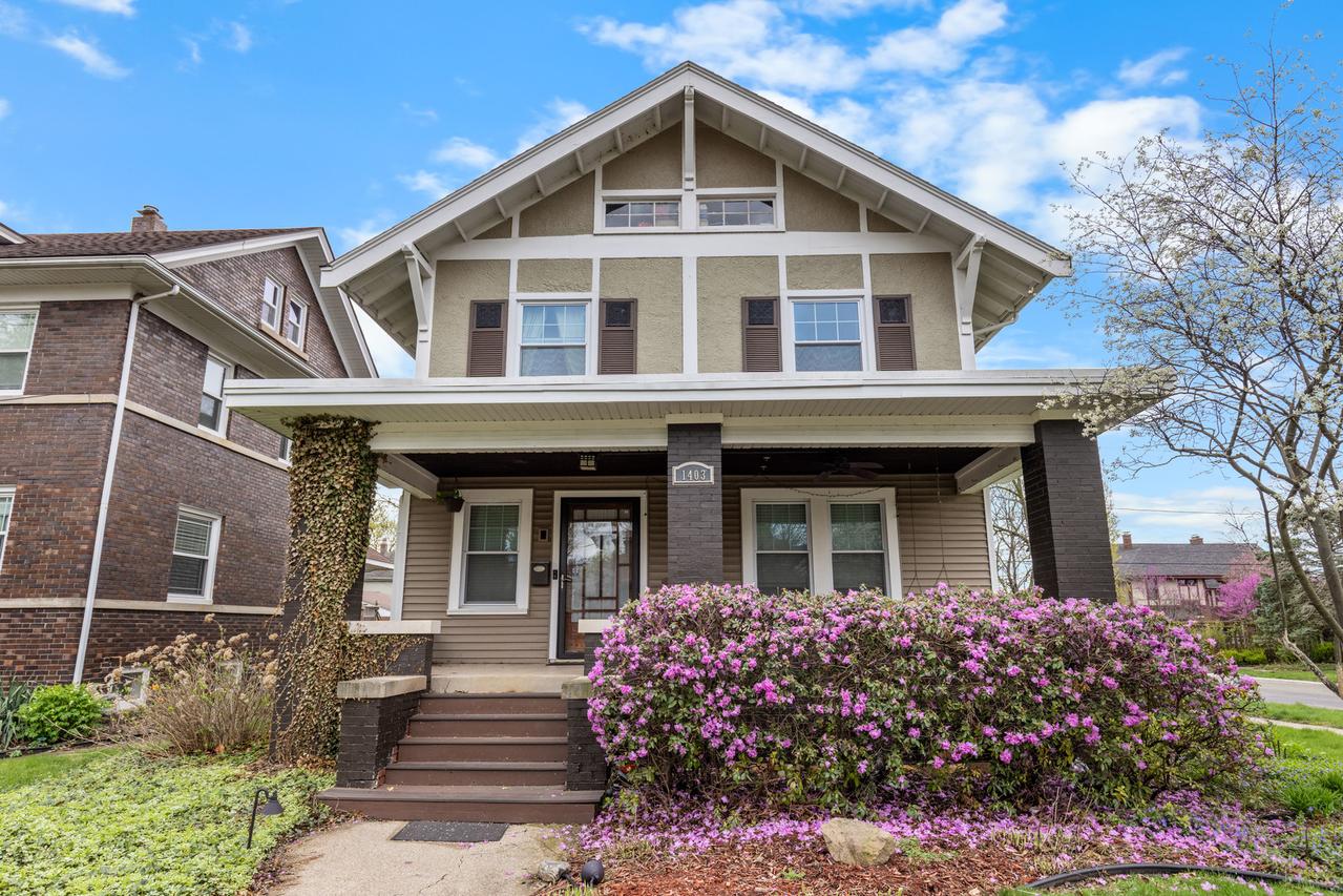 1403 Camp Ave., Rockford, IL 61103