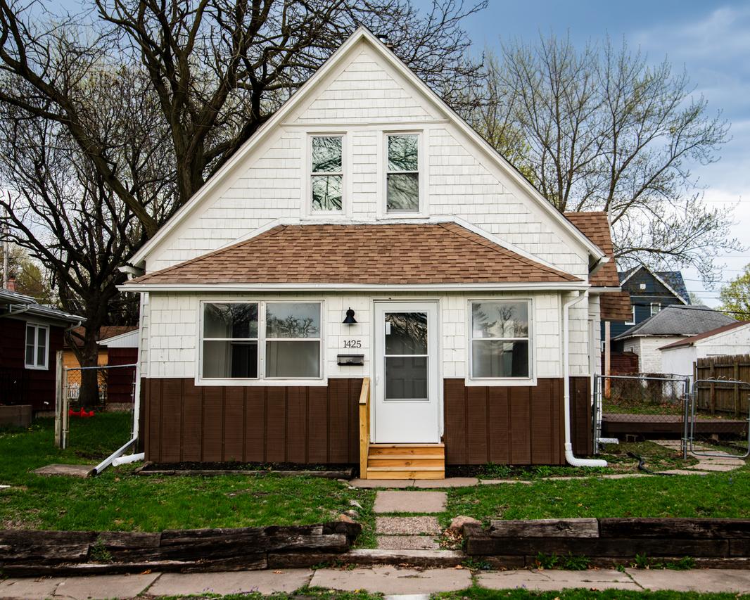 1425 24 1/2 St., Rock Island, IL 61201