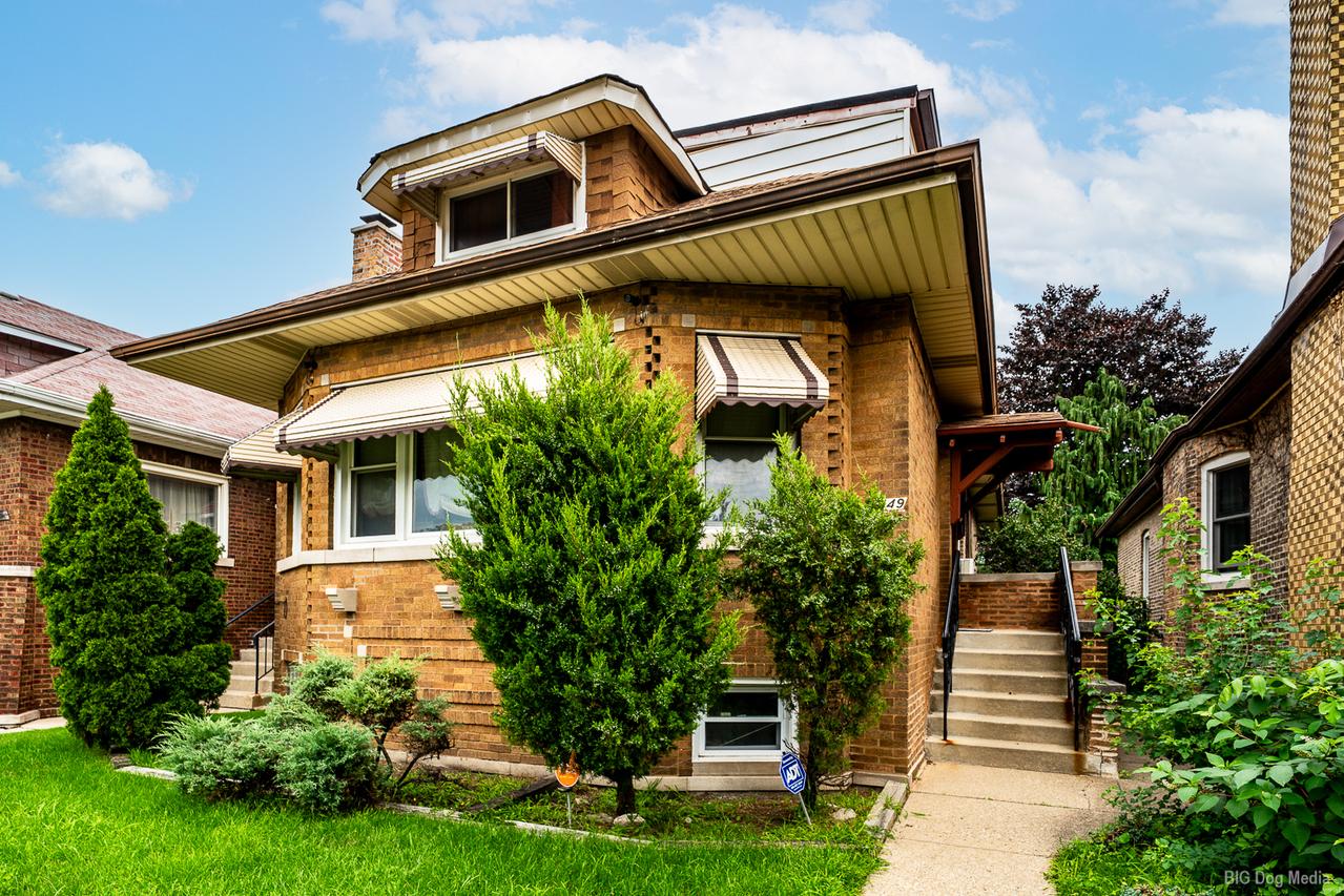 8449 S Dante Ave., Chicago, IL 60619