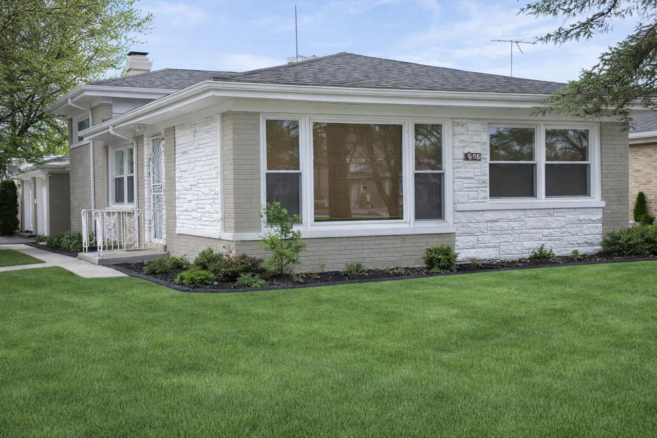 1396 Buffalo Ave., Calumet City, IL 60409