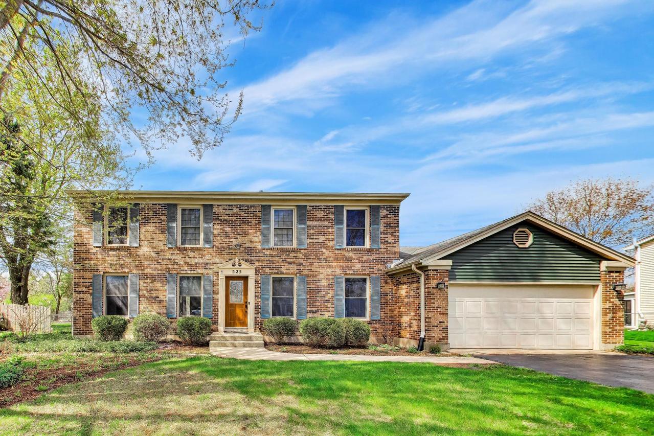 525 Skyline Dr., Algonquin, IL 60102