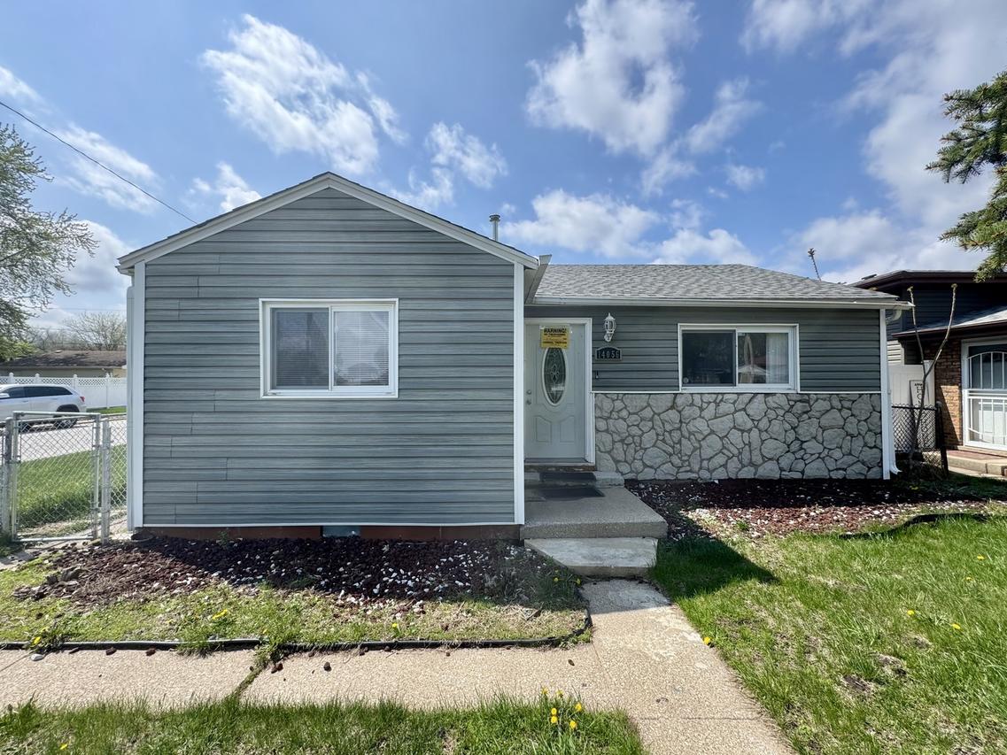 14056 S Marquette Ave., Burnham, IL 60633