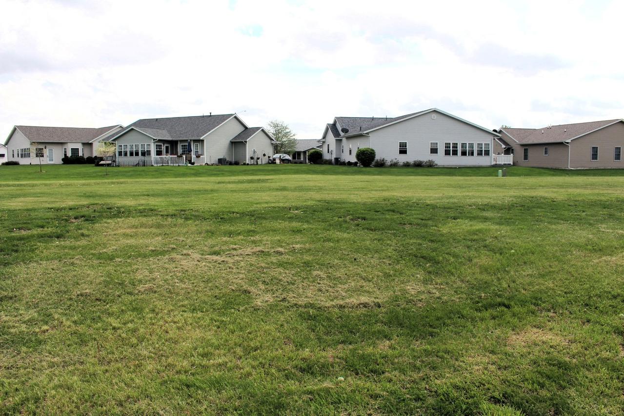 1201 W Leander St., Clinton, IL 61727