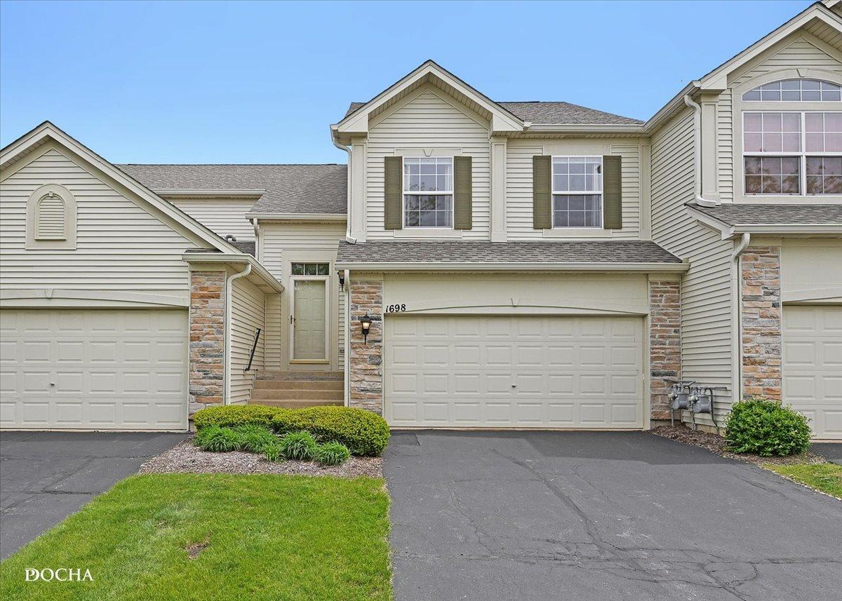 1698 Fredericksburg Ln., Aurora, IL 60503