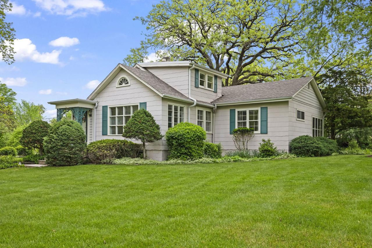 291 Rustic Dr., Barrington, IL 60010
