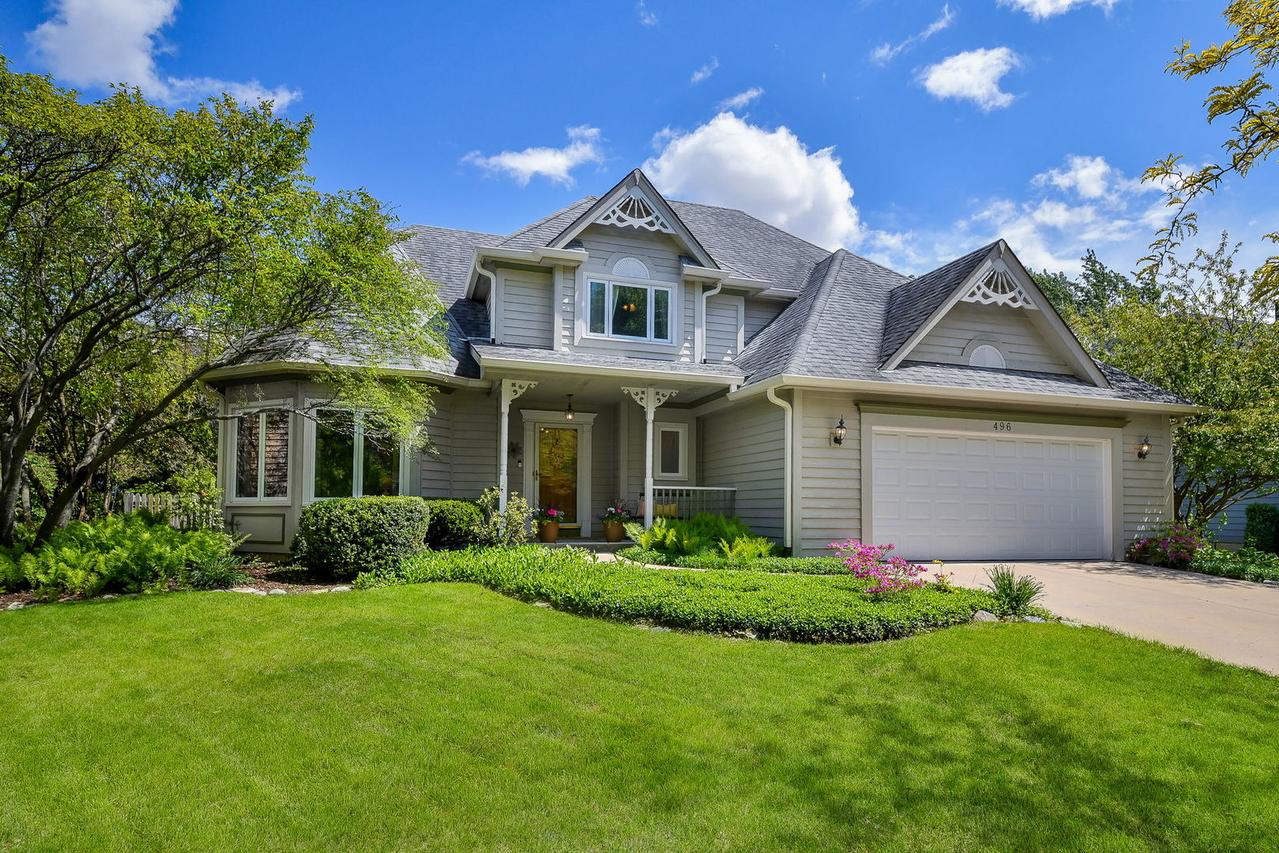496 Waubonsee Cir., Oswego, IL 60543