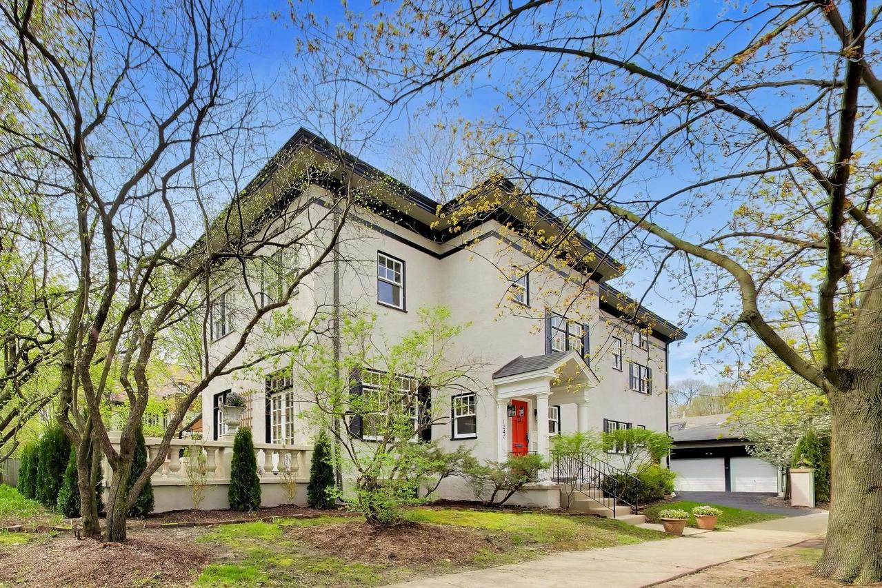 1046 Ridge St., Evanston, IL 60202